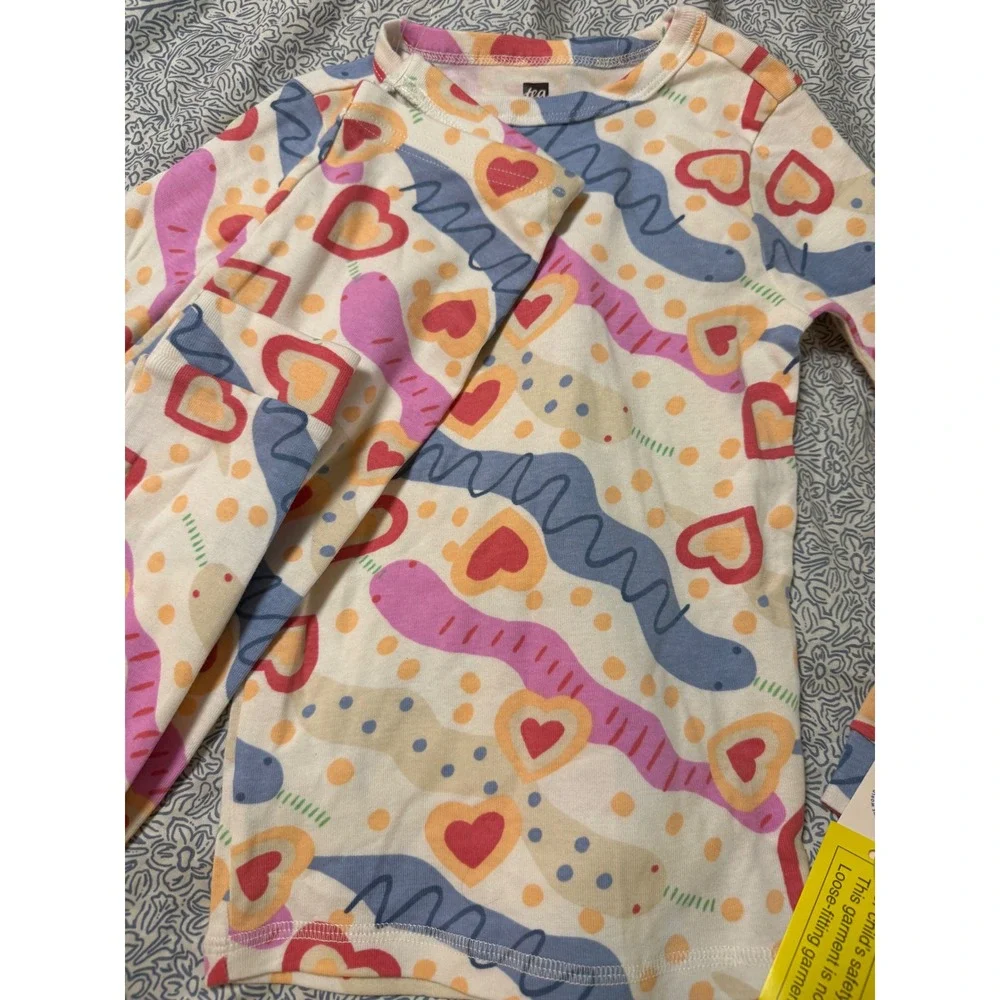 NWT Tea Collection Size 7 Pajamas Set Sweetie Snakes Worms Pink Hearts Off White